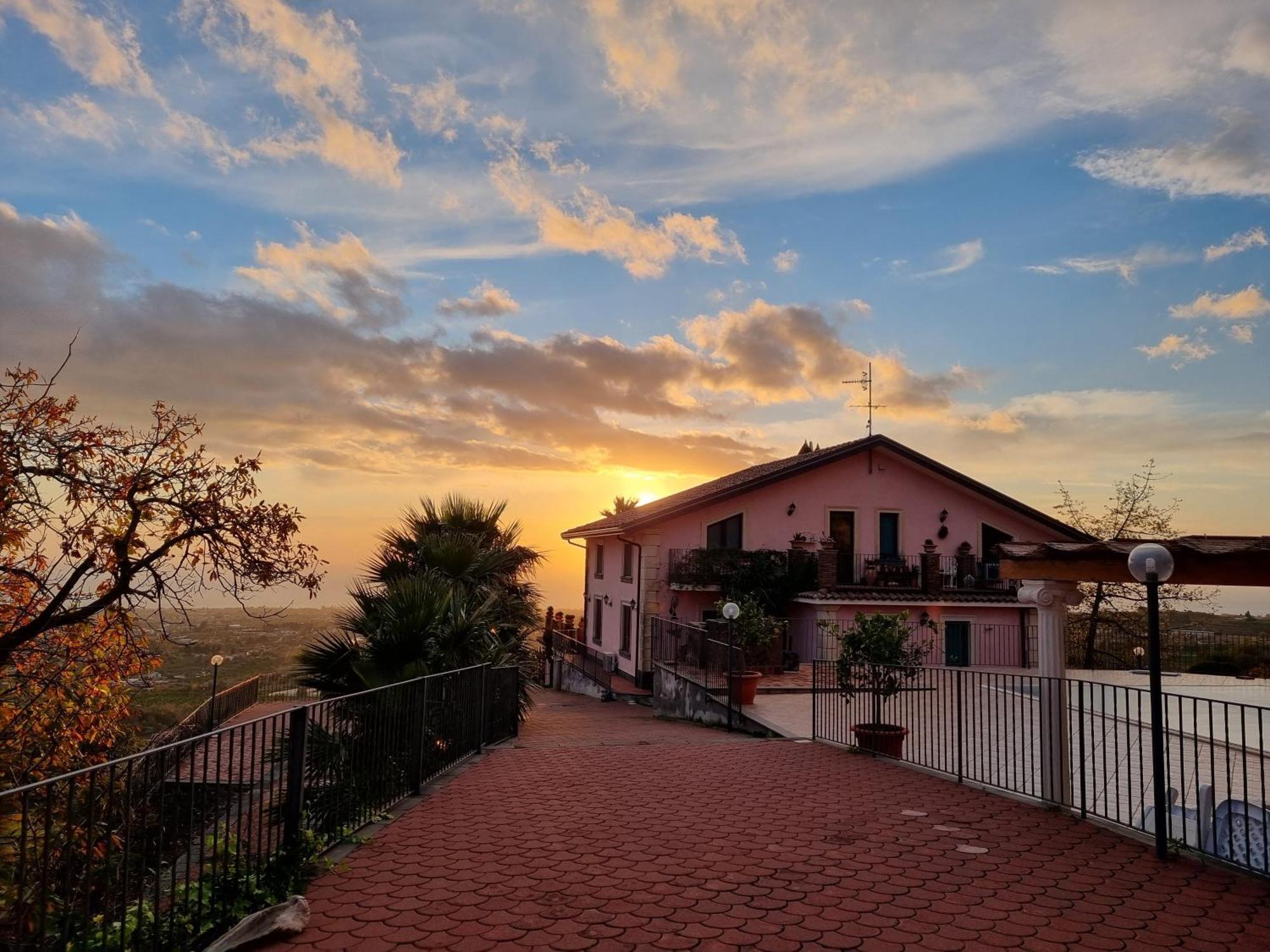 Villa Panoramica Dell'Etna SantʼAlfio Esterno foto